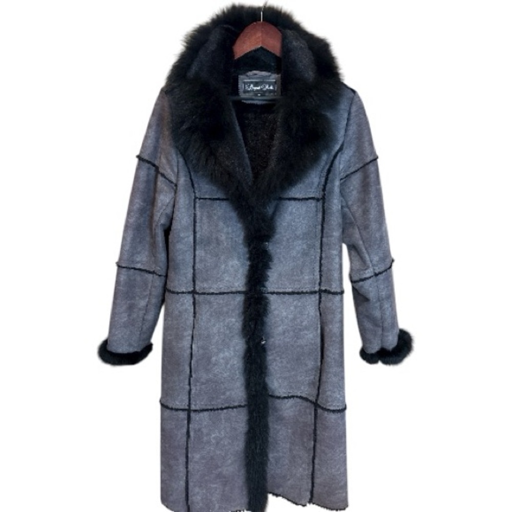 Regent Park Gray with Black Fur-Trimmed Coat